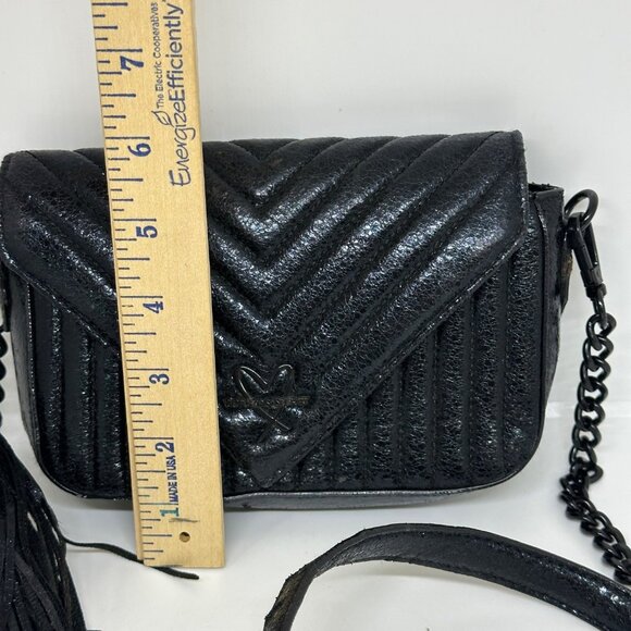 Victoria’s Secret Black Quilted Chevron Crossbody Bag Chain Strap Tassel 7"x6" - Picture 6 of 11